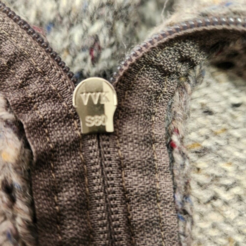 Inis Crafts Wool hooded Cardigan sweater size medium - Picture 7 of 11